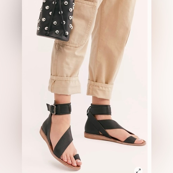 Free People Vale Boot sandals strapy soft designs With buckle closure on… - Picture 1 of 15
